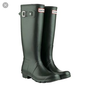 Hunter boots size 7